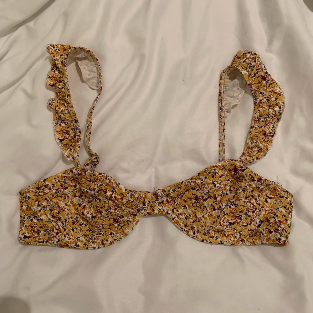 Abercrombie yellow floral bikini underwire top